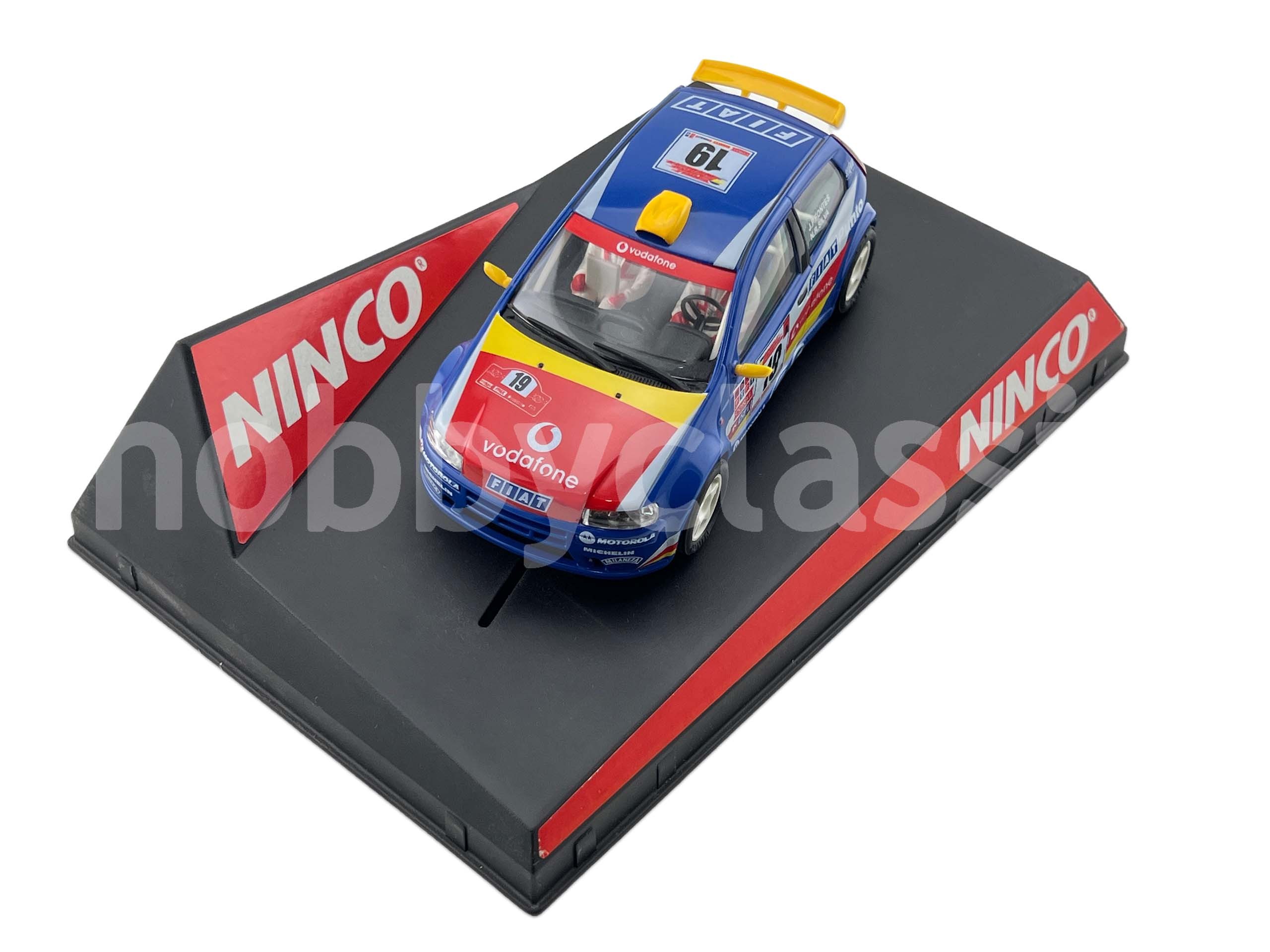 Coffret Circuit Ninco Junior Rally Dani Solà - Fiat Punto Super Et Citroën Saxo 1600