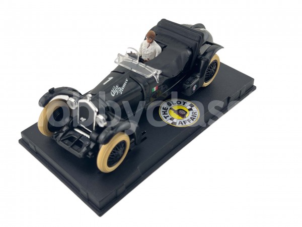 Alfa Romeo 8C - Scalextric Black