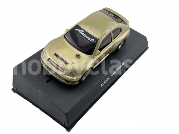 Hyundai Accent Tunning - Gold