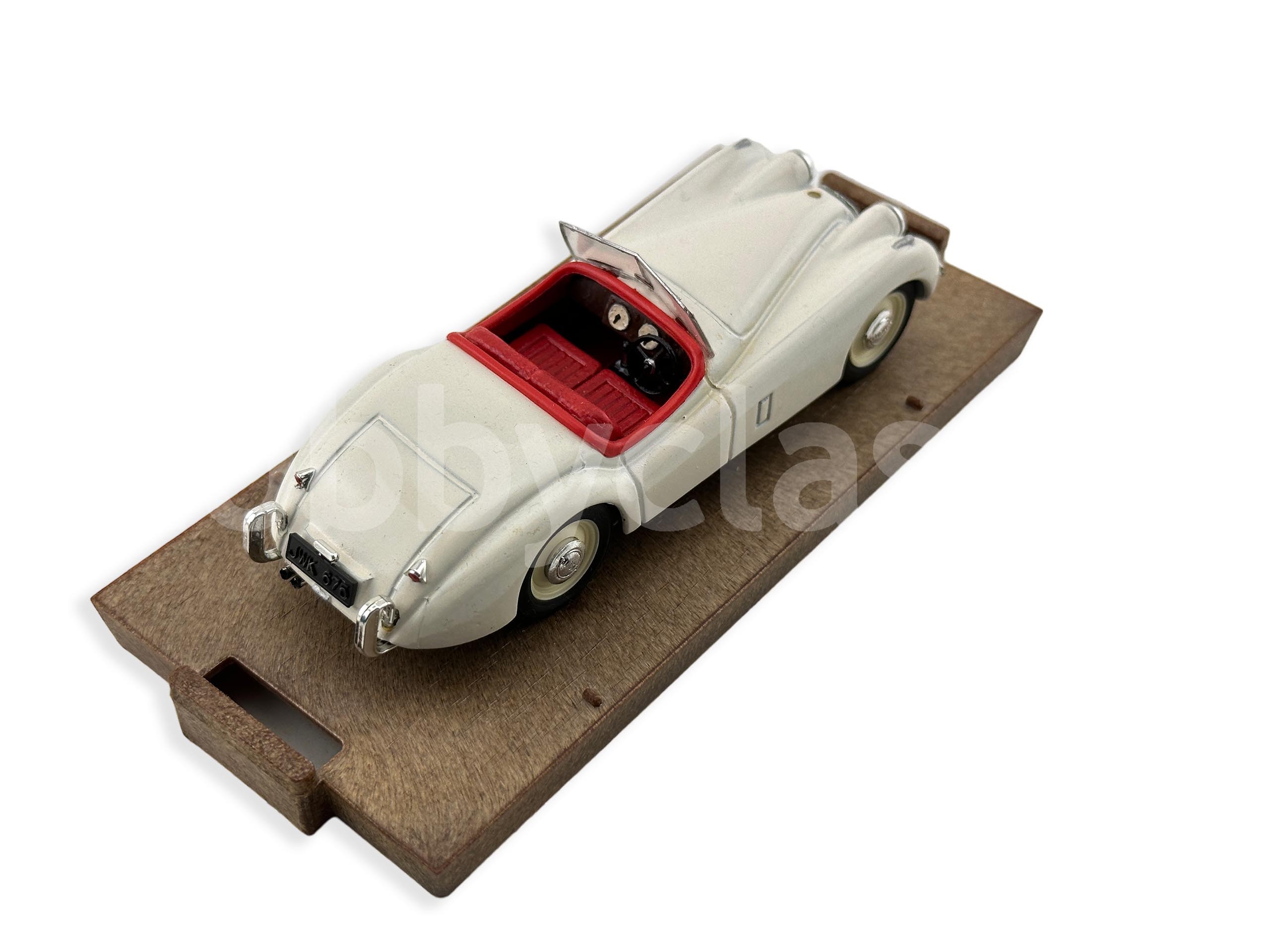 Dubray Résine 1/43 - Jaguar MKII 1960 Beige Métal