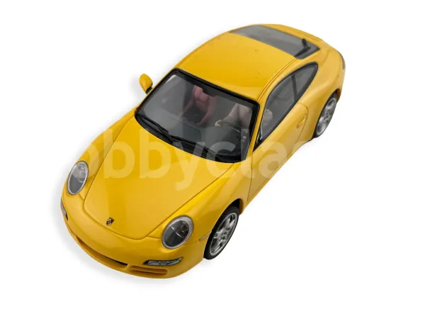 Porsche 911 Carrera S - Yellow