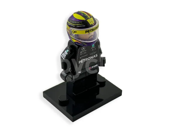 MiniFigura LEGO - Lewis Hamilton - 2023