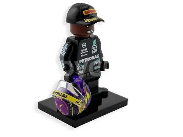 MiniFigura LEGO - Lewis Hamilton - 2024