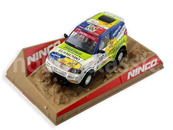 Mitsubishi Montero - Prieto - Dakar 2001