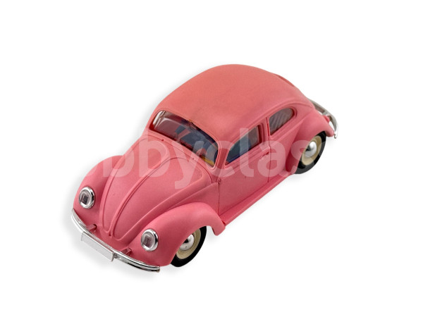 Volkswagen Beetle - Pink Mould Test